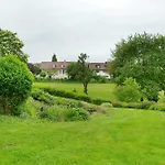 Schoenauer Hof - Paula *