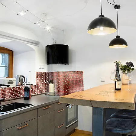 Schoenauer Hof - Paula *