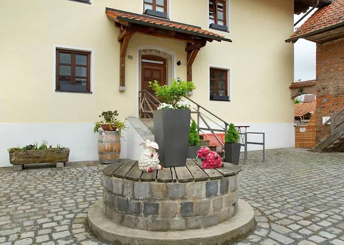 Schoenauer Hof - Paula *